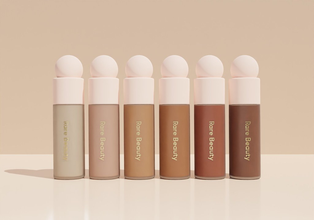Rare Beauty - Liquid Touch Weightless Foundation (BASE)