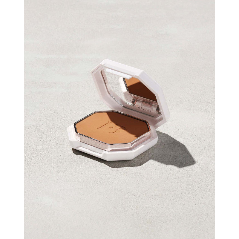 Fenty Beauty Pro Filt’rr Soft Matte Longwear Powder Foundation (BASE EN POLVO)