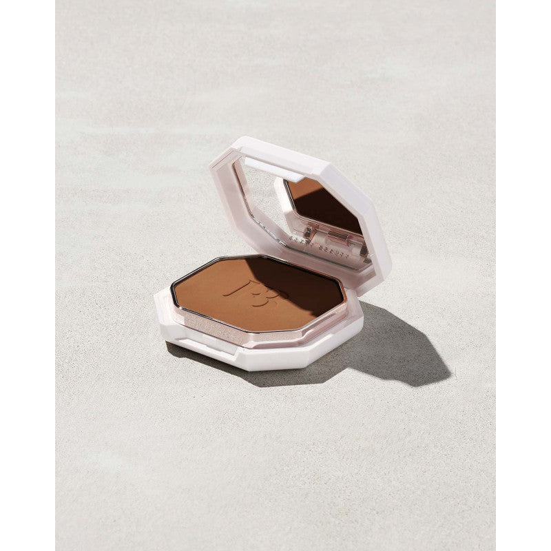 Fenty Beauty Pro Filt’rr Soft Matte Longwear Powder Foundation (BASE EN POLVO)