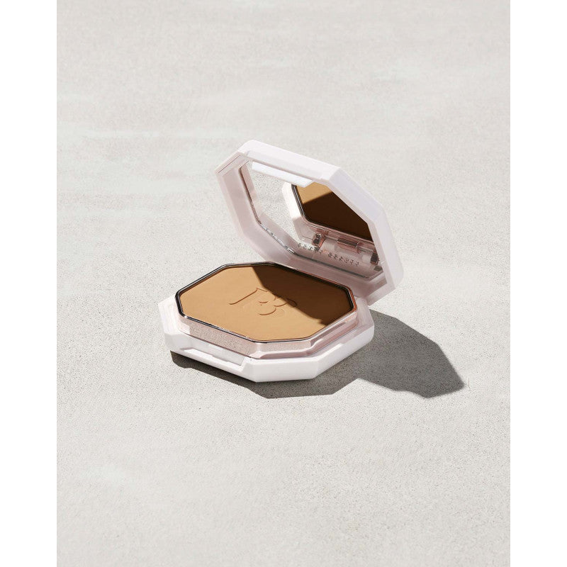 Fenty Beauty Pro Filt’rr Soft Matte Longwear Powder Foundation (BASE EN POLVO)
