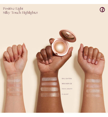 Rare Beauty Positive Light Silky Touch Highlighter (ILUMINADOR EN POLVO)