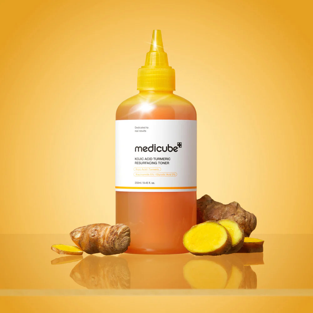 MEDICUBE - KOJIC ACID TURMERIC RESURFACING TONER 250ML (TONICO ACIDO KOJICO Y EXTRACTO DE CURCUMA)