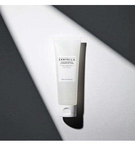 Skin1004 - Madagascar Centella Tone Brightening Cleansing Gel Foam 125ml (LIMPIADOR EN GEL ESPUMANTE)