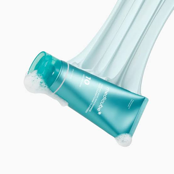 Medicube - AZELAIC ACID NIACINAMIDE DEEP CLEAN FOAM CLEANSER 120g (Limpiador en espuma)