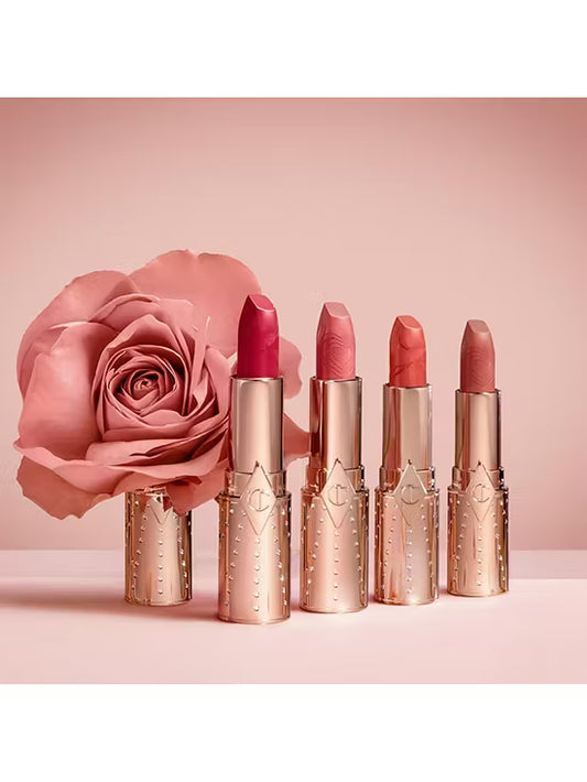 Charlotte Tilbury - Matte Revolution Lipstick (LABIAL EN BARRA)