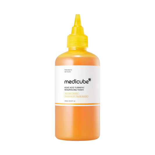 MEDICUBE - KOJIC ACID TURMERIC RESURFACING TONER 250ML (TONICO ACIDO KOJICO Y EXTRACTO DE CURCUMA)