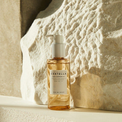 Skin1004 - Madagascar Centella Light Cleansing Oil 200ml (ACEITE LIMPIADOR CON ESTRACTO DE CENTELLA ASIATICA)