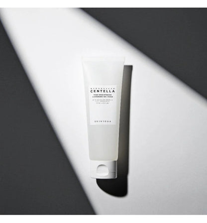 Skin1004 - Madagascar Centella Tone Brightening Cleansing Gel Foam 125ml (LIMPIADOR EN GEL ESPUMANTE)